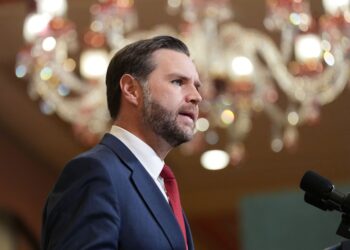 VANCE beredar dari rundingan selepas mengemukakan tawaran terakhir dan terbaik kepada Iran. - AFP