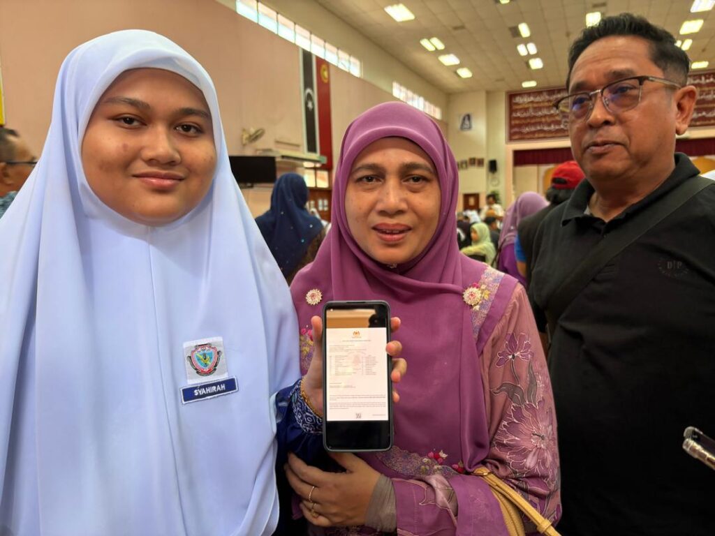 Autisme bukan penghalang Nur Syahirah raih 10A SPM 2025