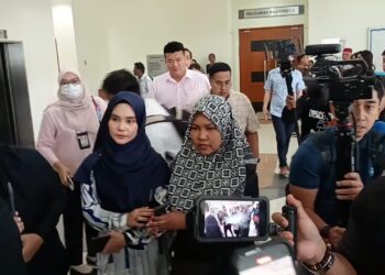 NUR Nadia Abdul Majid hadir ke mahkamah di Klang, Selangor, hari ini.