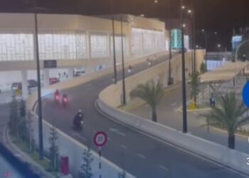 TANGKAP layar video tular menunjukkan sekumpulan ‘mat rempit’ ‘beraksi’ di balai pelepasan terminal baharu LTSIP Pengkalan Chepa, Kota Bharu, Kelantan.