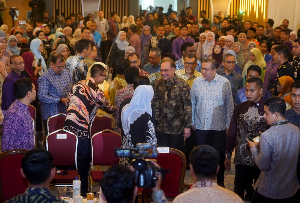 MOT galakkan budaya ‘carpool’ e-hailing