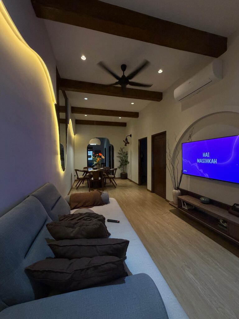 Siling faux beam serlah dimensi estetika kediaman