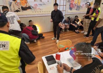 JABATAN Imigresen Malaysia (JIM) Johor menyerbu dua premis perniagaan yang menawarkan perkhidmatan urut batin di sekitar bandar raya Johor Bahru, kelmarin.
