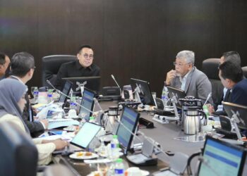 PERTEMUAN antara Steven Sim Chee Keong dengan Shamsul Ahmad, semalam bagi merangka langkah sokongan kepada PMKS yang berdepan tekanan kos semakin meningkat.