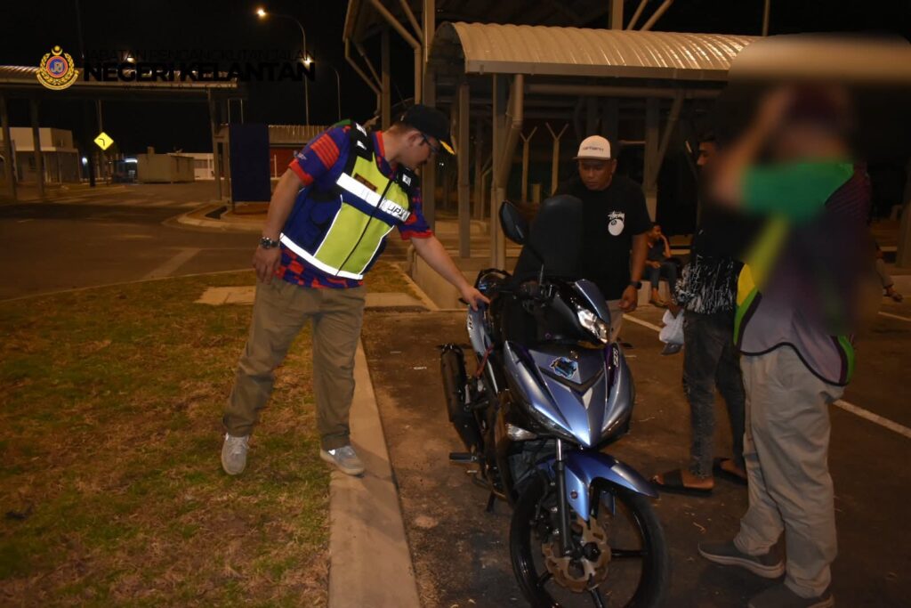 JPJ, Polis sita 27 kenderaan Ops Bersepadu di lapangan terbang Pengkalan Chepa