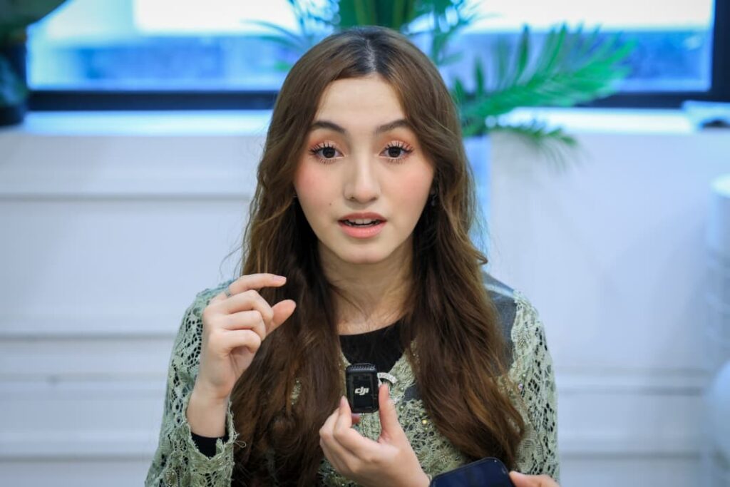 Jadilah artis, pempengaruh berilmu – Alyssa Dezek