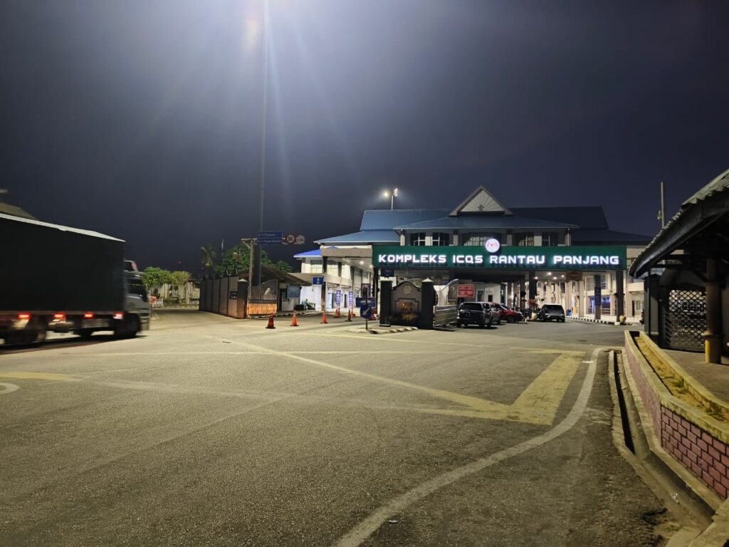 Rentas sempadan: Guna laluan sah, ICQS Rantau Panjang buka seawal pukul 6 pagi-Polis Kelantan