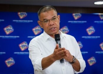 Menteri Dalam Negeri, Datuk Seri Saifuddin Nasution Ismail di Majlis Dokumentasi Inisiatif Mekar Didik dan Kaunter Lorong di Sekolah Bimbingan Jalinan Kasih (SBJK), Chow Kit di sini, hari ini.