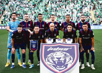 BARISAN kesebelasan utama JDT dalam aksi suku akhir Liga Juara-Juara Asia Elit menentang Al-Ahli, hari ini. - FB JDT