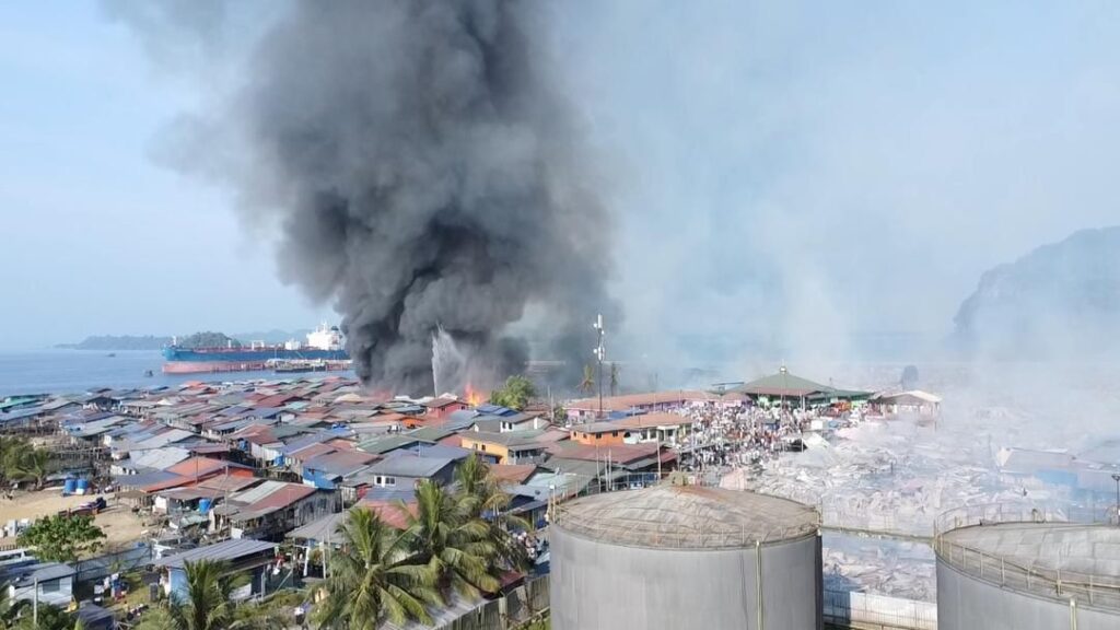 Kebakaran musnah 1,000 rumah atas air di Sandakan