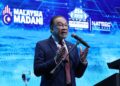 ANWAR Ibrahim sewaktu berucap dalam Majlis Perasmian ame­ran Perkhidmatan Pertahanan Asia (DSA) 2026 & Pameran Keselamatan Kebangsaan (NATSEC) 2026 di Pusat Pameran dan Dagangan Antarabangsa Malaysia (MITEC) di sini, hari ini.- UTUSAN/AMIR KHALID