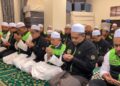 PETUGAS haji TH menyertai solat hajat di Pejabat Operasi TH Madinah.