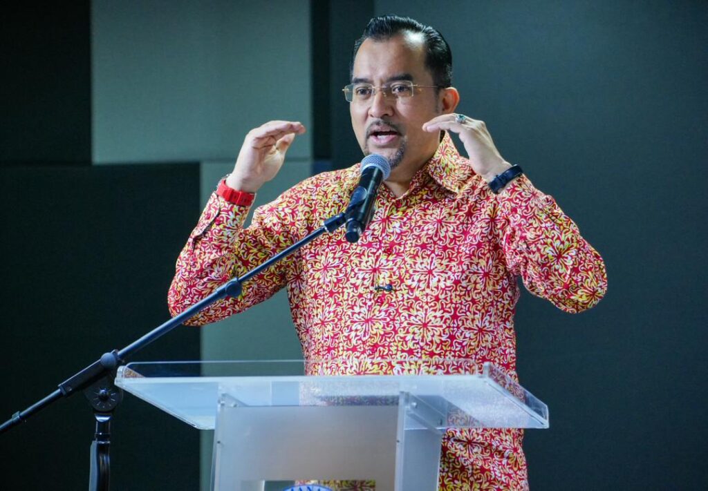 Pendapatan RM13,000 di bandar boleh jatuh ke M40, B40