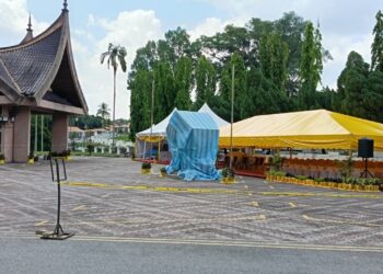 Tuanku Muhriz ibni Almarhum Tuanku Munawir dijadual berangkat merasmikan Istiadat Pembukaan Persidangan Pertama Penggal Keempat Dewan Undangan Negeri ke-15 di Wisma Negeri, Seremban esok.