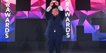 SYED Mohammed Idid  selepas menerima Anugerah Emas bagi kategori Best Use of Technology/AI for PR pada PR Awards yang dianjurkan oleh MARKETING-INTERACTIVE di Singapura, baru-baru ini.