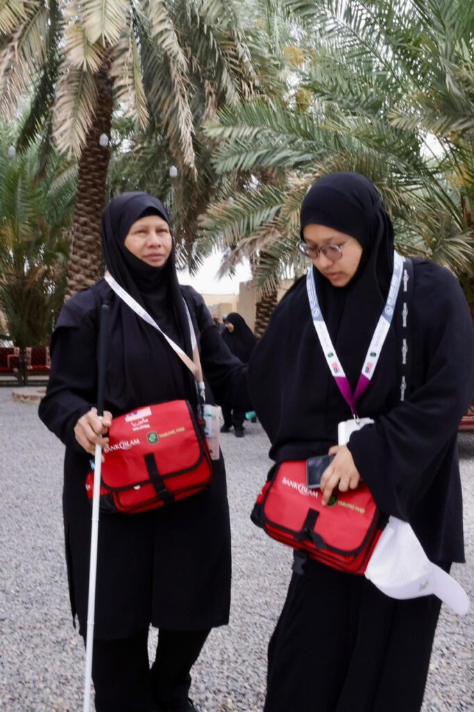 Kesabaran jaga ibu uzur dibalas rezeki tunai haji