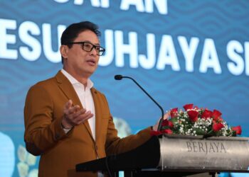 AZAM Baki ketika ditemui di Majlis Malam Anugerah Media SPRM yang berlangsung di Berjaya Times Square Hotel, hari ini.