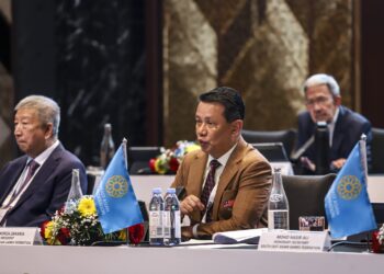 PRESIDEN Majlis Olimpik Malaysia (MOM) Tan Sri Mohamad Norza Zakaria ketika Mesyuarat Persekutuan Sukan Asia Tenggara (SEAGF) Kali Pertama (2025–2027) yang berlangsung di sebuah hotel di Petaling Jaya, hari ini. -IHSAN MOM