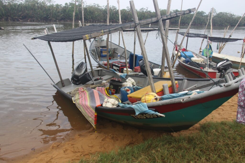 Nelayan maut dua bot bertembung di Muka Kuala  Mangkuk