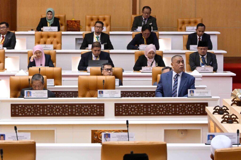 Tapak masjid, surau di Perak diwarta Tanah Rizab Melayu