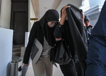 NOR Fadilah Alias didakwa mengikut Akta Taman Asuhan Kanak-Kanak 1984 ketika hadir di Mahkamah Sesyen Kuala Lumpur di sini, hari ini. - UTUSAN/SYAKIR RADIN