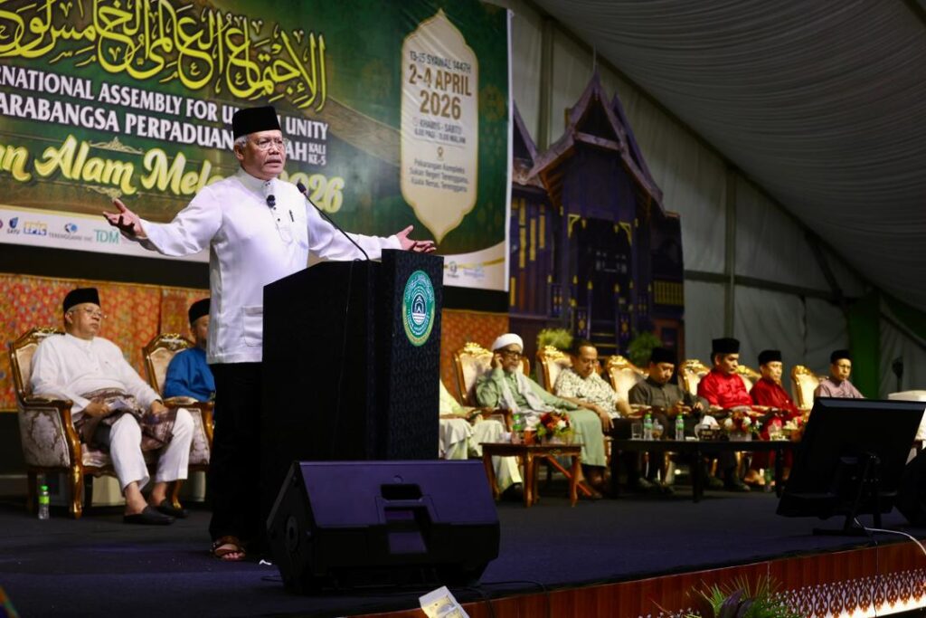 ‘Rumah baharu’ tidak semestinya parti baharu, Hamzah mahu kekal dalam PN