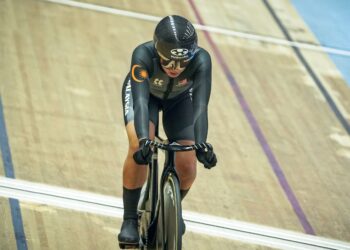 2026. Pelumba trek wanita Malaysia, Nurul Izzah Izzati Mohd Asri ketika beraksi acara kelayakan pecut wanita pada Kejohanan Trek Piala Dunia di Velodrom Nasional Nilai di sini, hari ini. Gambar ISKANDAR ISHAK