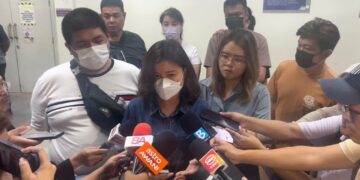 KEE Ching Ching bercakap kepada pemberita selepas bersama ibu bapa Joey Ling Lin Siang menuntut jasad anak saudaranya di Jabatan Forensik, HSB di Alor Setar.