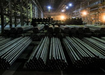 IRAN mengharamkan eksport keluli selepas serangan udara AS-Israel. - AFP