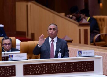 SAARANI Mohamad semasa persidangan Dewan Undangan Negeri (DUN) Perak hari ini.