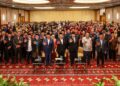 AMINUDDIN Harun (barisan depan, tengah) bergambar bersama peserta Konvensyen Perundangan dan Kehakiman Syariah 2026 di Seremban semalam.