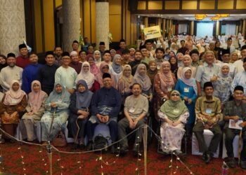 SEBAHAGIAN ahli keluarga As Saadi yang hadir pada Majlis Hari Raya Aidilfitri 2026 PFA di Bukit Kiara Equestrian & Resort, Kuala Lumpur, Ahad lalu.