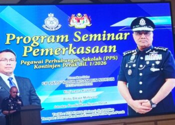 NOOR Hisam Nordin berucap pada Seminar Pemerkasaan Pegawai Perhubungan Sekolah (PPS) Kontinjen Perak di Ipoh hari ini.