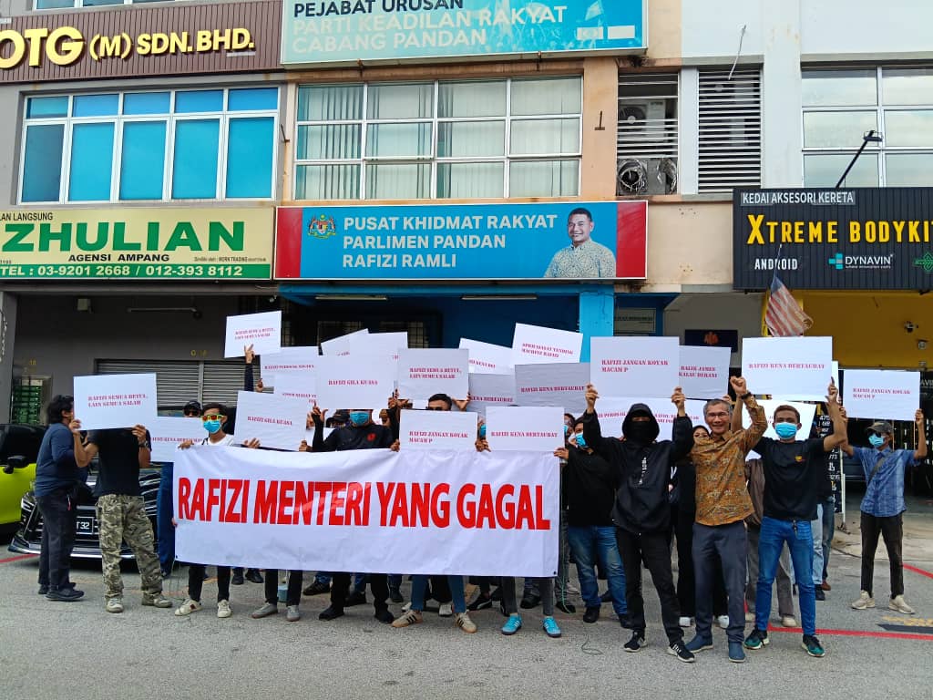 Lebih ramai desak Rafizi berundur, gesa jangan tipu pengundi Pandan lagi