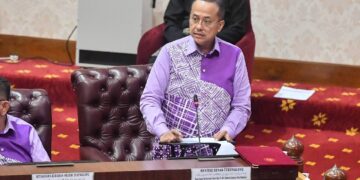 AHMAD SAMSURI MOKHTAR