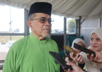 SHAHIDAN Kassim bercakap kepada pemberita pada Ijtimak Antarabangsa Perpaduan Ummah Kali Ke-5 dan Himpunan Alam Melayu 2026 di pekarangan Stadium Gong Badak, Kuala Nerus,Terengganu. -UTUSAN/PUQTRA HAIRRY