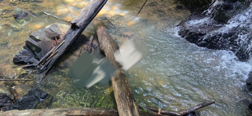 Mayat lelaki Thailand ditemukan dengan kesan tetakan