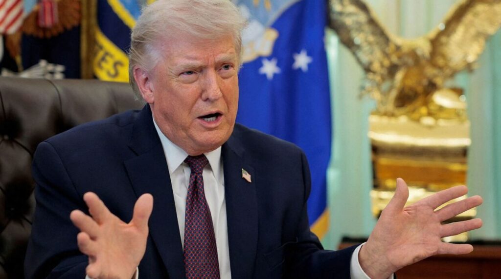 Peguam negara Demokrat saman Trump ketatkan undi pos