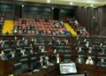KRISIS politik Negeri Sembilan berpunca daripada ketidaksepadanan antara sistem pilihan raya sedia ada dengan realiti politik yang semakin berpecah.