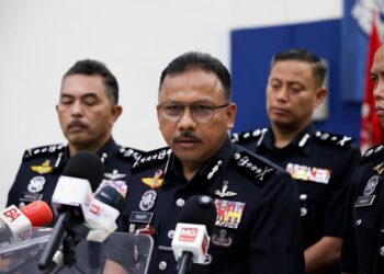 MOHD. Yusoff Mamat dalam sidang akhbar selepas merasmikan Perhimpunan Bulanan Polis di Ibu Pejabat Polis Kontinjen (IPK) Kelantan. - UTUSAN/KAMARUL BISMI KAMARUZAMAN