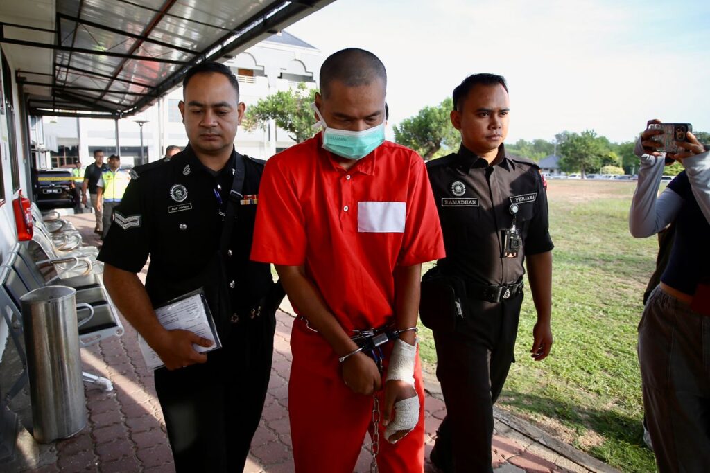 Rosmaini didakwa cederakan isteri