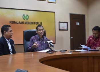ZAINUDDIN Abdullah (tengah) pada Mesyuarat Majlis Tindakan Membanteras Dadah (MTMD) Perlis 2026 di Kompleks Seri Putra, Kangar, Perlis, hari ini. -UTUSAN/ASYRAF MUHAMMAD