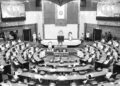 PERBEZAAN pandangan dalam politik perlu ditangani dengan hikmah, adab dan semangat perpaduan agar tidak menjejaskan keharmonian serta kestabilan negara.