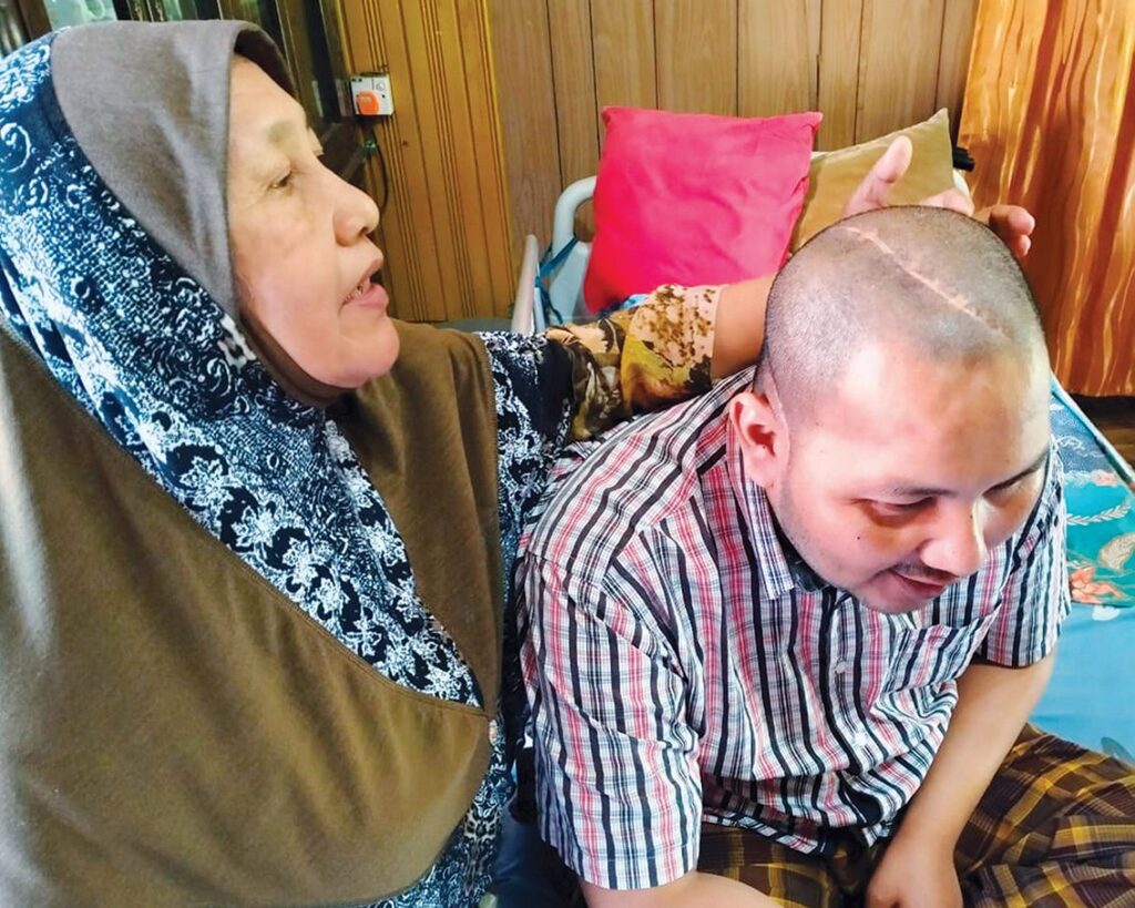 Tiga kali dibedah kerana strok