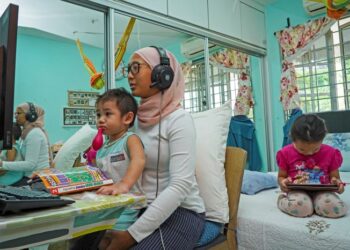ATURAN Kerja Fleksibel (AKF) dan bekerja dari rumah (BDR) menjadi pemangkin penting dalam membentuk kehidupan yang lebih seimbang.