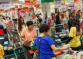 PENGGUNA tidak harus berdiam diri apabila ditipu atau terdedah kepada produk berbahaya.