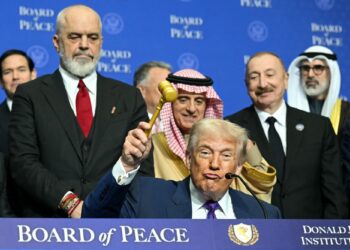 DONALD Trump merasmikan majlis menandatangani perjanjian pada mesyuarat sulung Lembaga Keamanan di Institut Keamanan AS di Washington pada 19 Februari lalu.- AFP
