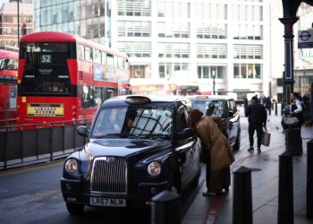 GAMBAR fail teksi Black Cab. - AFP