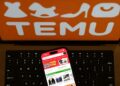 TEMU didenda Kesatuan Eropah kerana menjual produk haram. - AFP