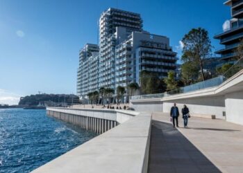 PENTHOUSE mewah terletak di puncak bangunan eksklusif Le Renzo di pesisir pantai Monaco.- AGENSI